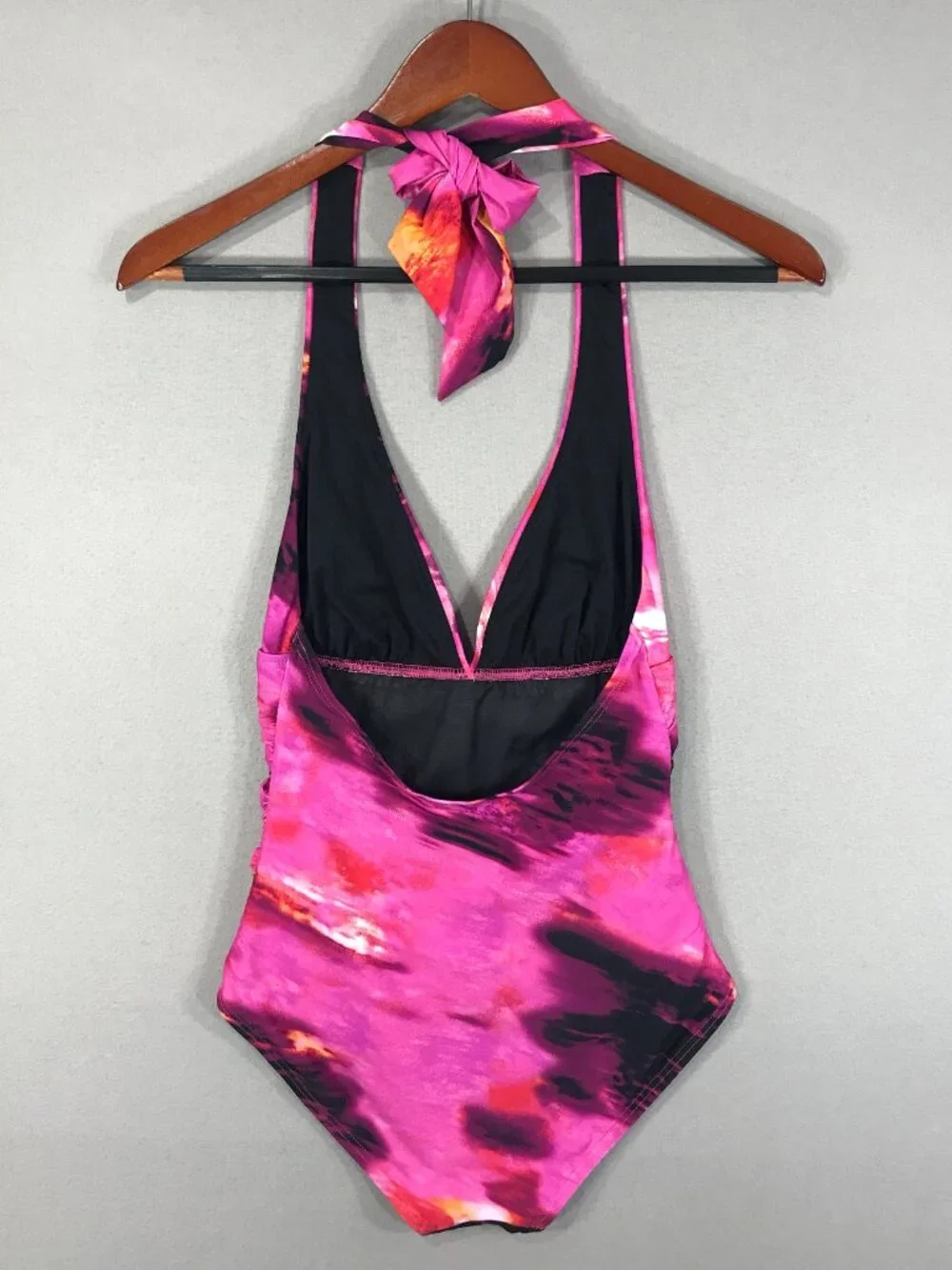 DKNY Swimsuit Women's Small Pink One-Piece Swimwear Halter Lined Not Padded - Picture 2 of 11